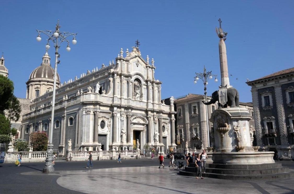 Nobilehouse Apartment Catania Luaran gambar
